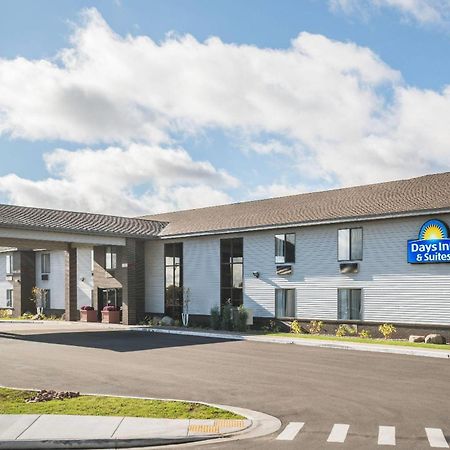 Days Inn & Suites By Wyndham Уосо Экстерьер фото