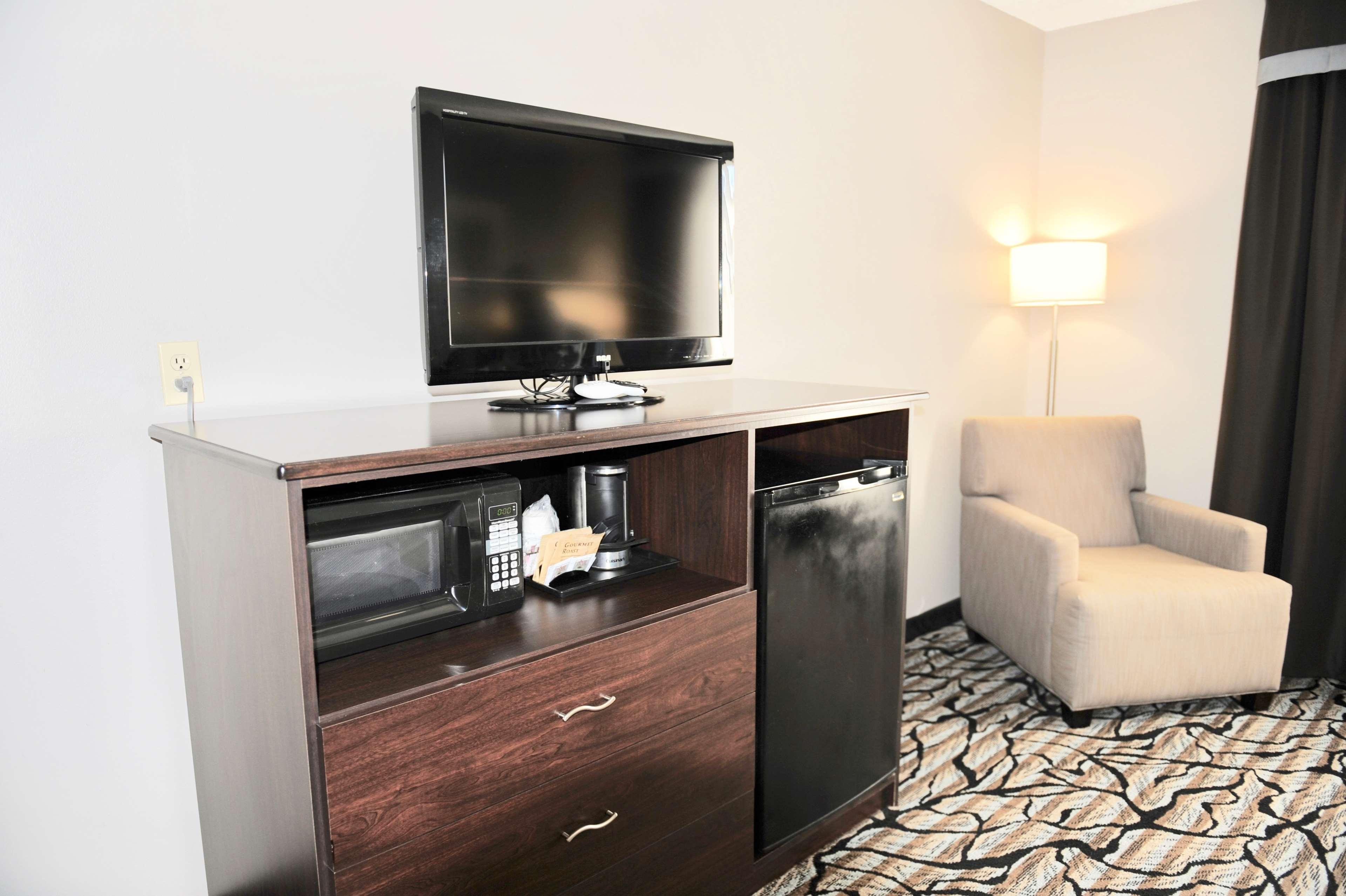 Days Inn & Suites By Wyndham Уосо Экстерьер фото