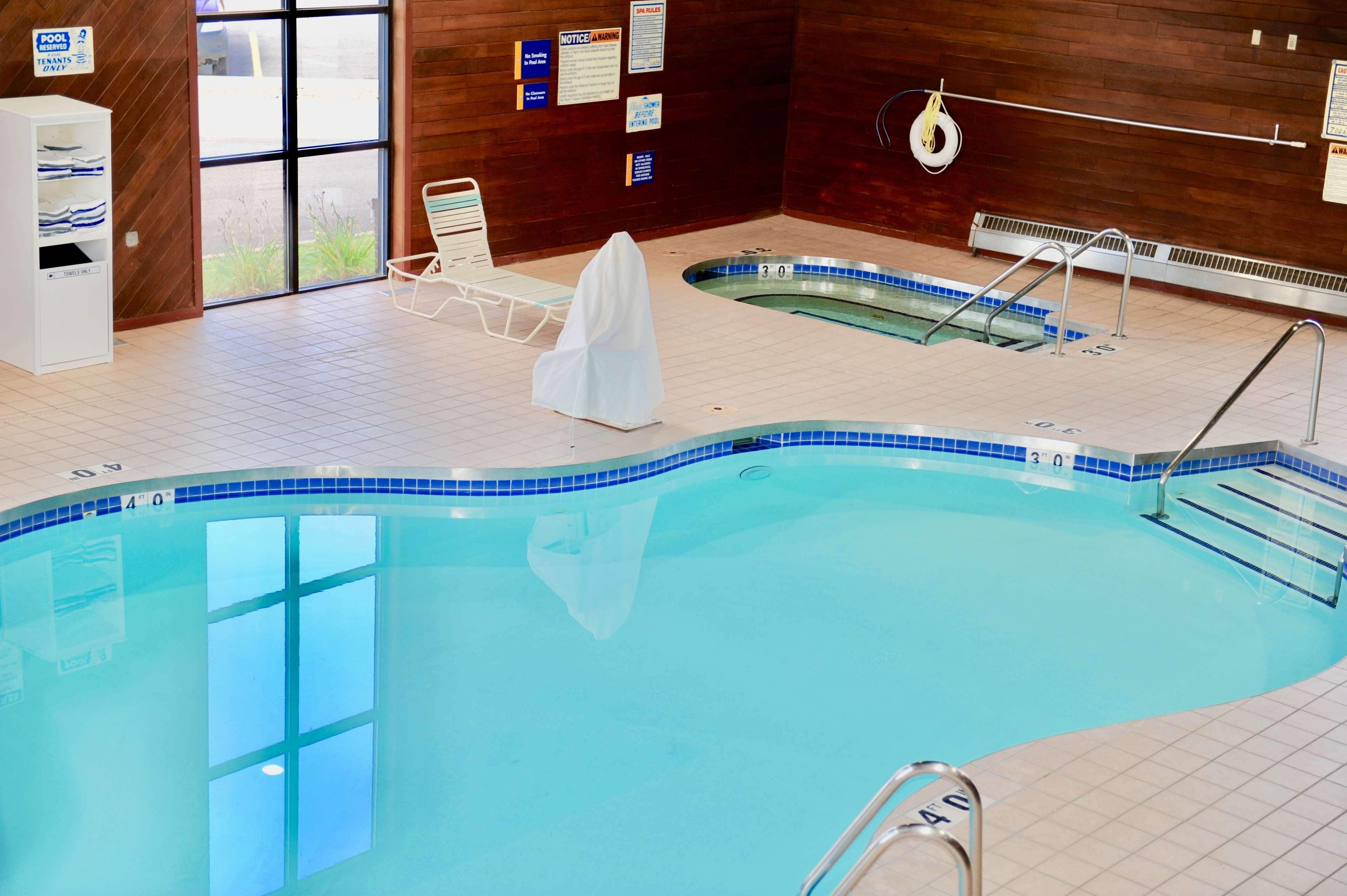 Days Inn & Suites By Wyndham Уосо Экстерьер фото
