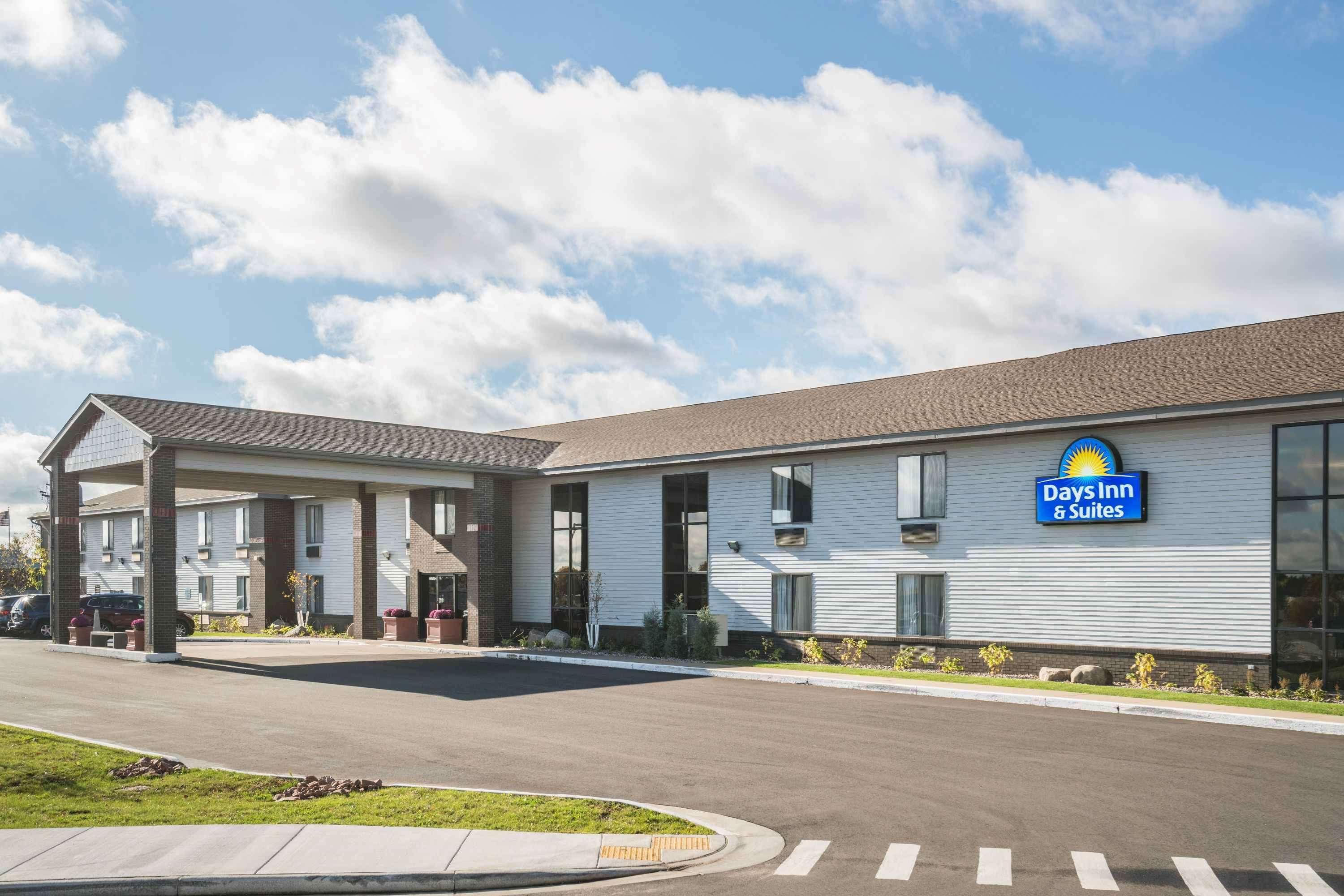 Days Inn & Suites By Wyndham Уосо Экстерьер фото