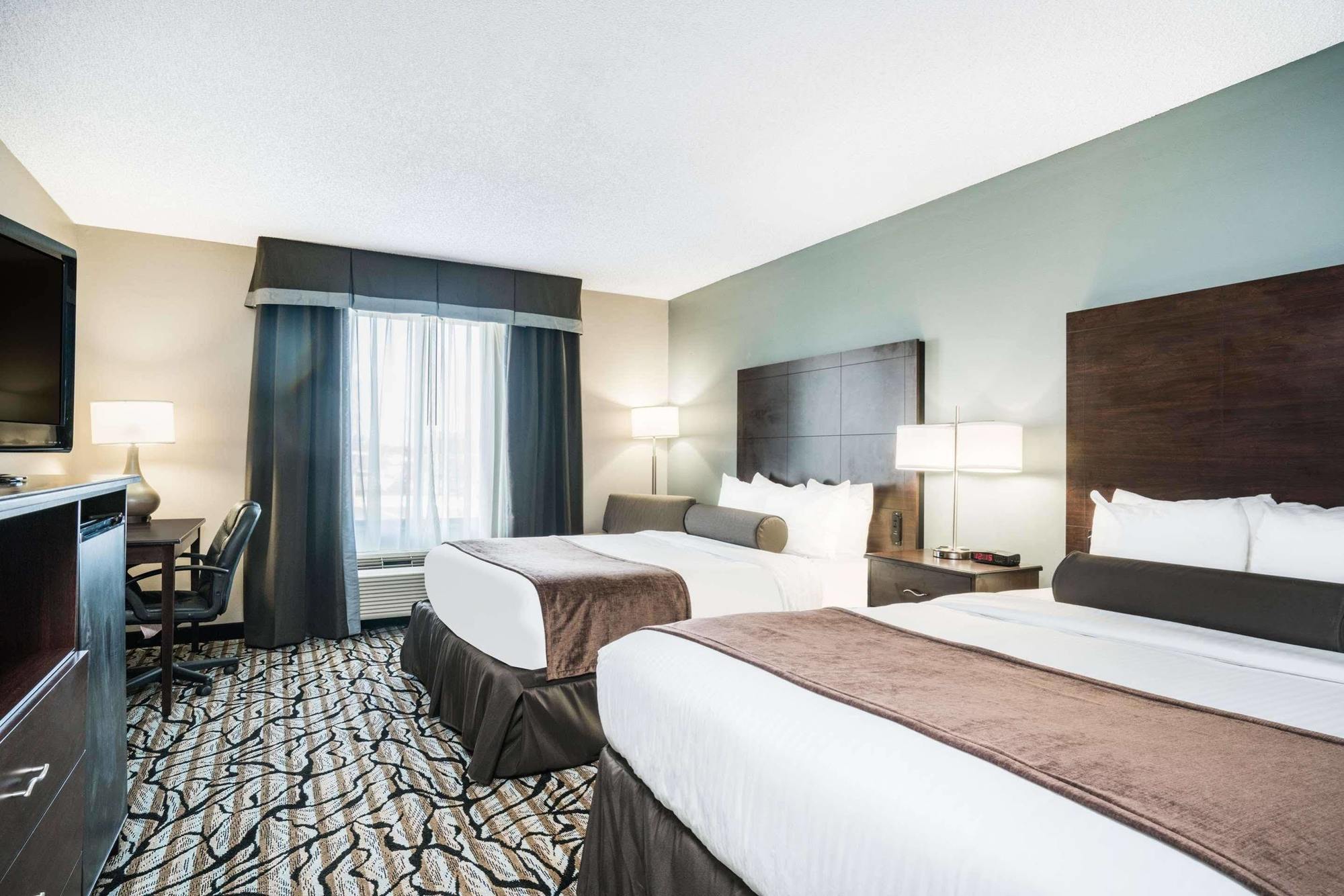 Days Inn & Suites By Wyndham Уосо Экстерьер фото